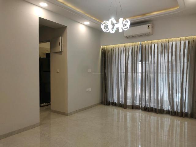 2 BHK Apartment in Malad West for resale Mumbai. The reference number is 20408194