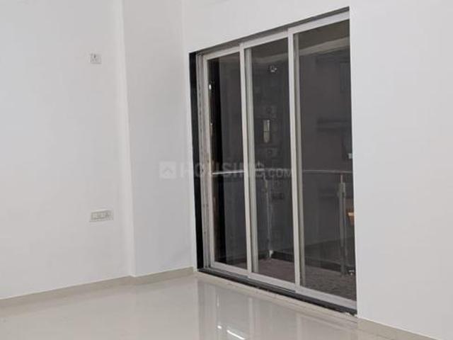 2 BHK Apartment in Malad West for resale Mumbai. The reference number is 20413348