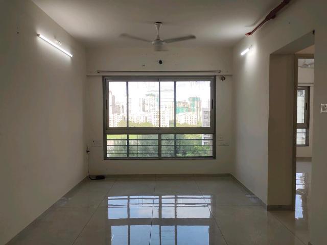 2 BHK Apartment in Malad West for resale Mumbai. The reference number is 20569710