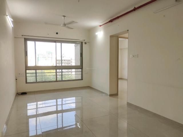 2 BHK Apartment in Malad West for resale Mumbai. The reference number is 20569727