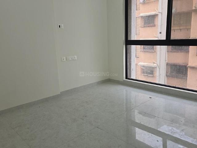 2 BHK Apartment in Malad West for resale Mumbai. The reference number is 20594108