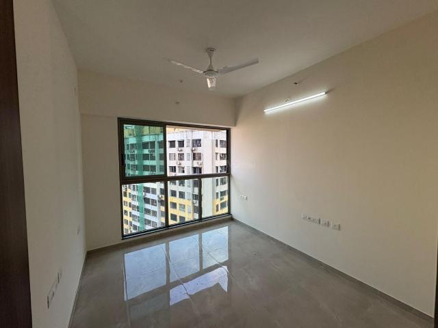 2 BHK Apartment in Malad West for resale Mumbai. The reference number is 20594130