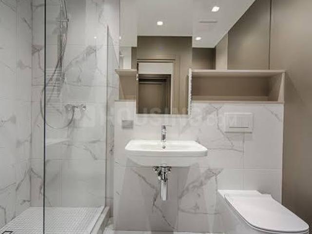 2 BHK Apartment in Malad West for resale Mumbai. The reference number is 20513315