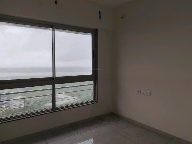 2 BHK Apartment in Malad West for resale Mumbai. The reference number is 20531215