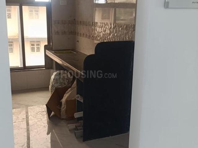 2 BHK Apartment in Malad West for resale Mumbai. The reference number is 20643791