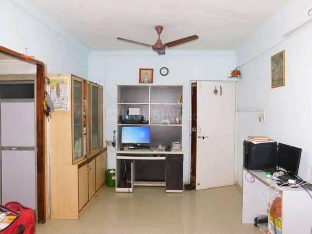 2 BHK Apartment in Malad West for resale Mumbai. The reference number is 20602279