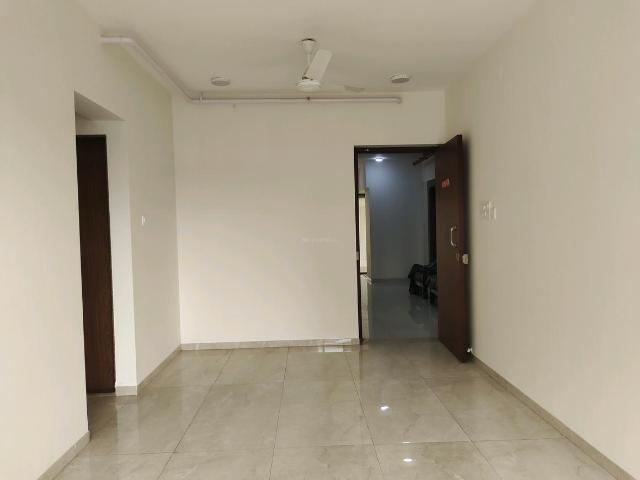 2 BHK Apartment in Malad West for resale Mumbai. The reference number is 20604866