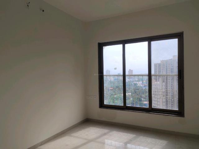 2 BHK Apartment in Malad West for resale Mumbai. The reference number is 20604835