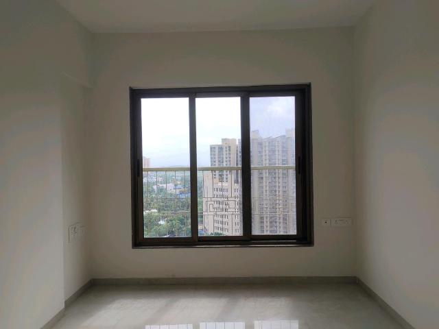2 BHK Apartment in Malad West for resale Mumbai. The reference number is 20604919