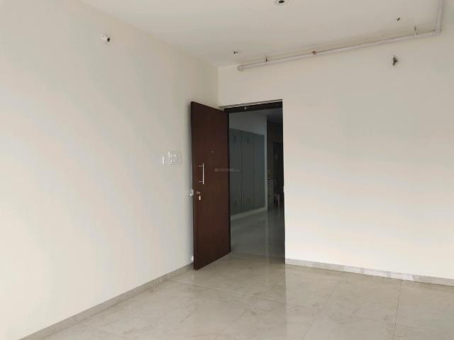 2 BHK Apartment in Malad West for resale Mumbai. The reference number is 20604927