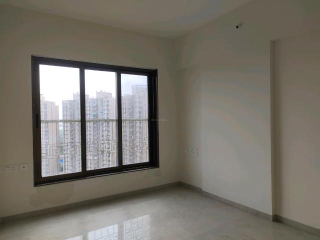 2 BHK Apartment in Malad West for resale Mumbai. The reference number is 20605066
