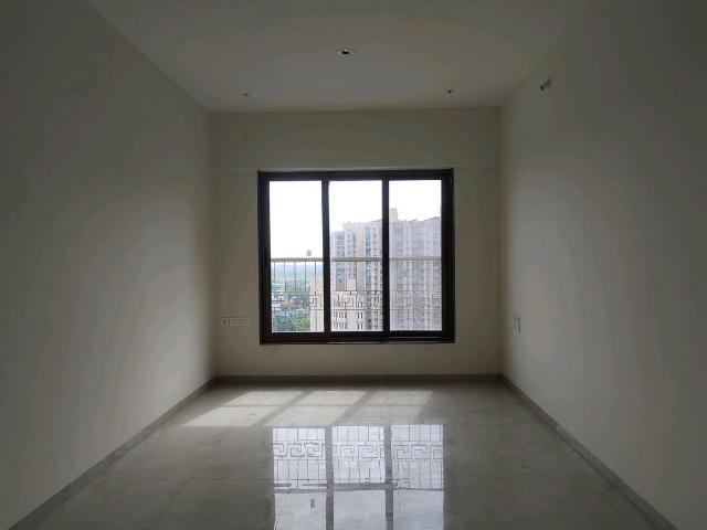 2 BHK Apartment in Malad West for resale Mumbai. The reference number is 20605165