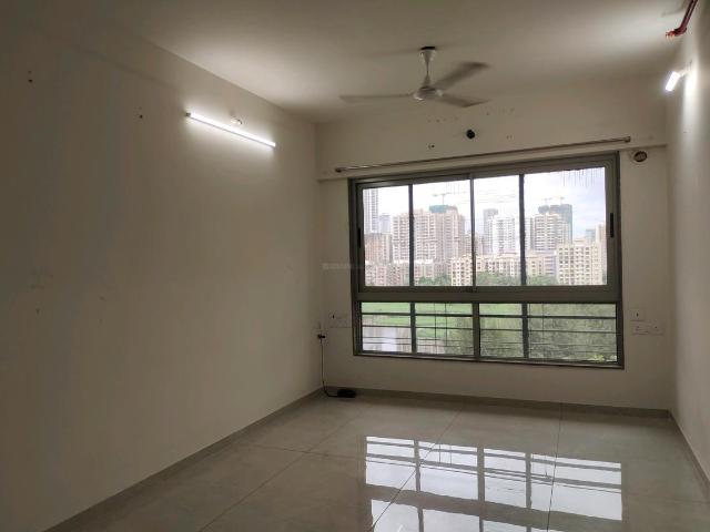 2 BHK Apartment in Malad West for resale Mumbai. The reference number is 20607440