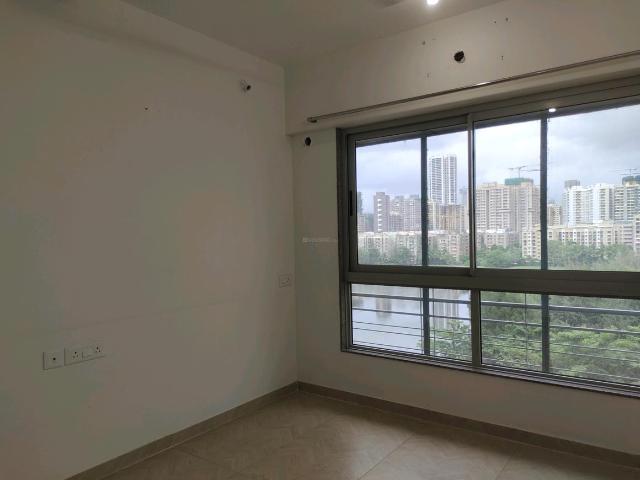 2 BHK Apartment in Malad West for resale Mumbai. The reference number is 20607419