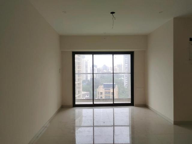 2 BHK Apartment in Malad West for resale Mumbai. The reference number is 20611987