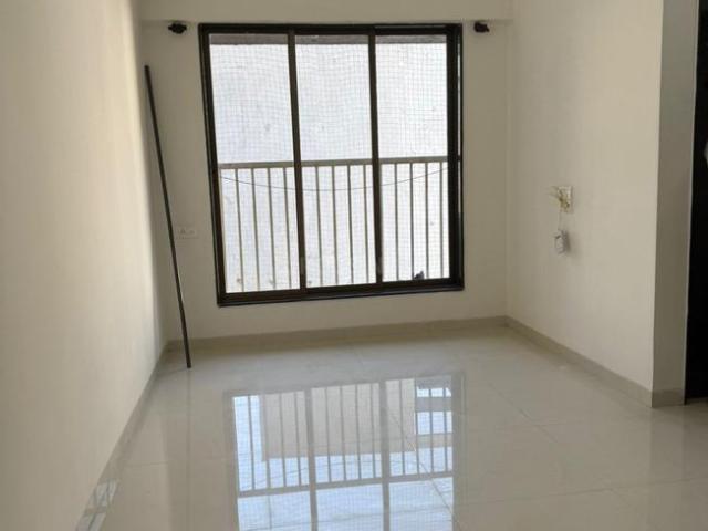 2 BHK Apartment in Malad West for resale Mumbai. The reference number is 20742215