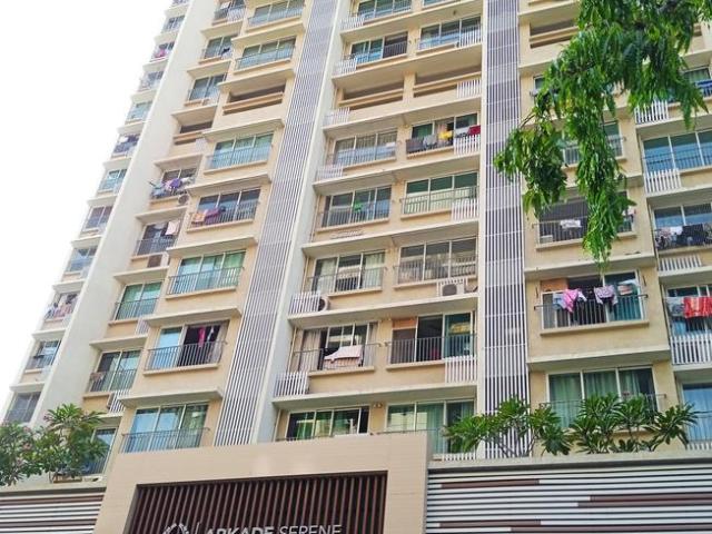 2 BHK Apartment in Malad West for resale Mumbai. The reference number is 20753262