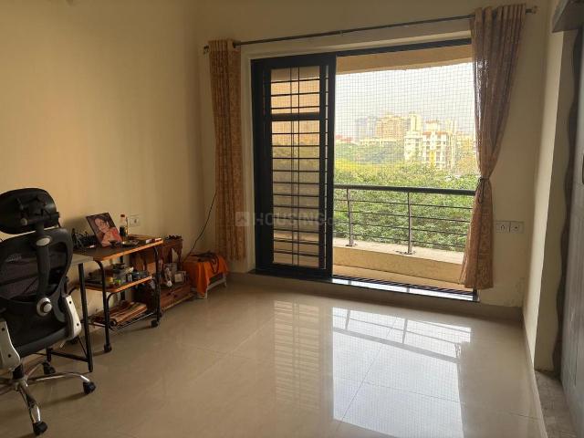 2 BHK Apartment in Malad West for resale Mumbai. The reference number is 20770866