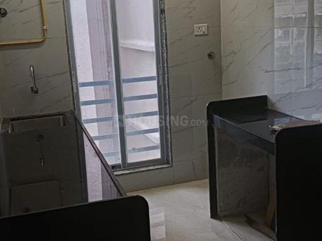 2 BHK Apartment in Malad West for resale Mumbai. The reference number is 20782836