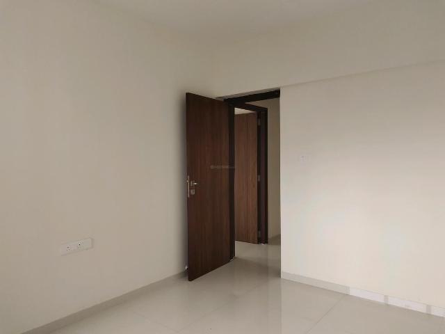 2 BHK Apartment in Malad West for resale Mumbai. The reference number is 20792853