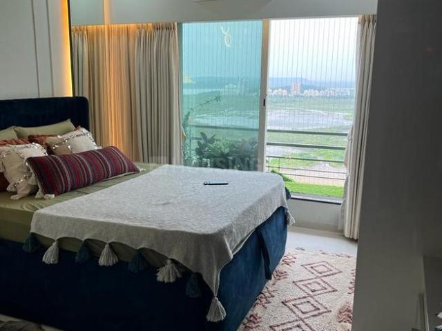 2 BHK Apartment in Malad West for resale Mumbai. The reference number is 20823534