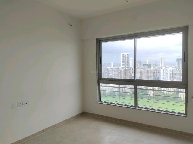 2 BHK Apartment in Malad West for resale Mumbai. The reference number is 20903874