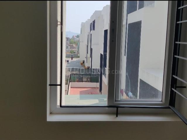 2 BHK Apartment in Manapakkam for resale Chennai. The reference number is 19706429