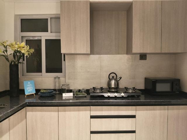 2 BHK Apartment in Mandvi for rent Mumbai. The reference number is 17814965