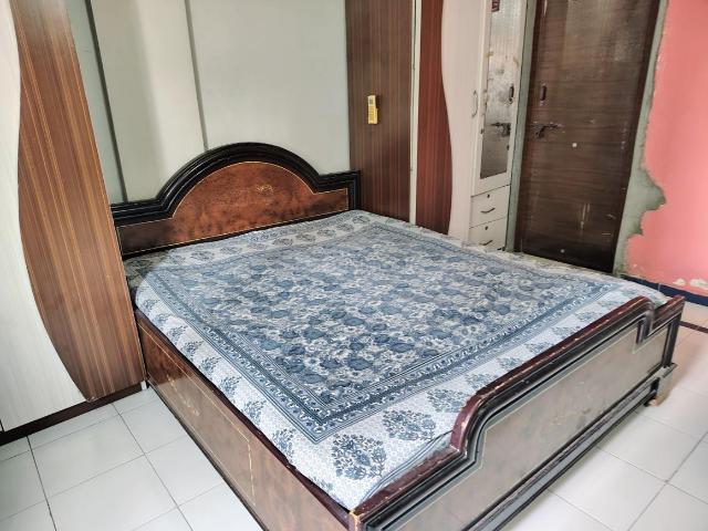 2 BHK Apartment in Maninagar for rent Ahmedabad. The reference number is 20520385