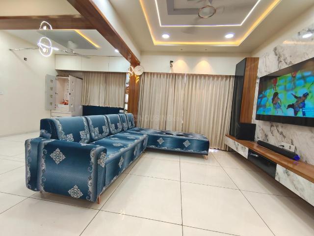 2 BHK Apartment in Maninagar for resale Ahmedabad. The reference number is 19760033