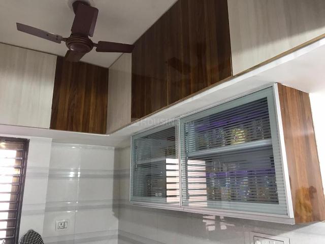2 BHK Apartment in Maninagar for resale Ahmedabad. The reference number is 10988373