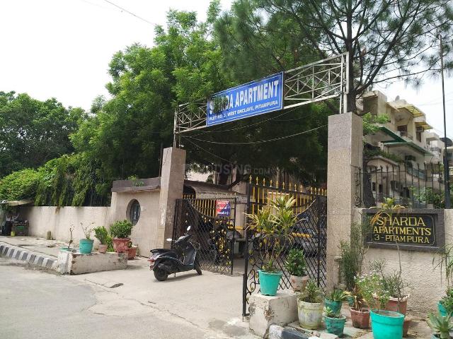 2 BHK Apartment in Maninagar for resale Ahmedabad. The reference number is 20091629