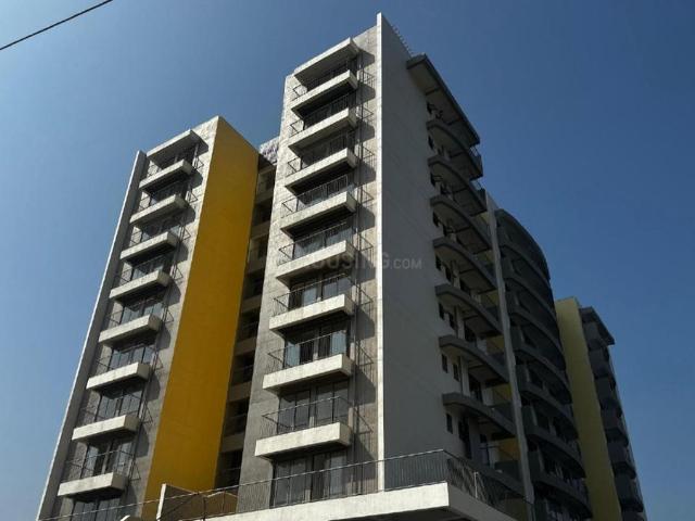 2 BHK Apartment in Maradu for resale Kochi. The reference number is 17718946