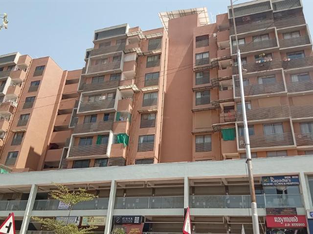 2 BHK Apartment in Memnagar for resale Ahmedabad. The reference number is 18525752