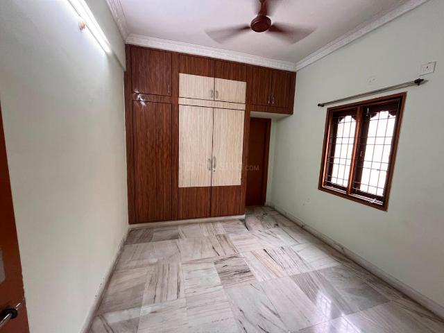 2 BHK Apartment in Miyapur for rent Hyderabad. The reference number is 20326688