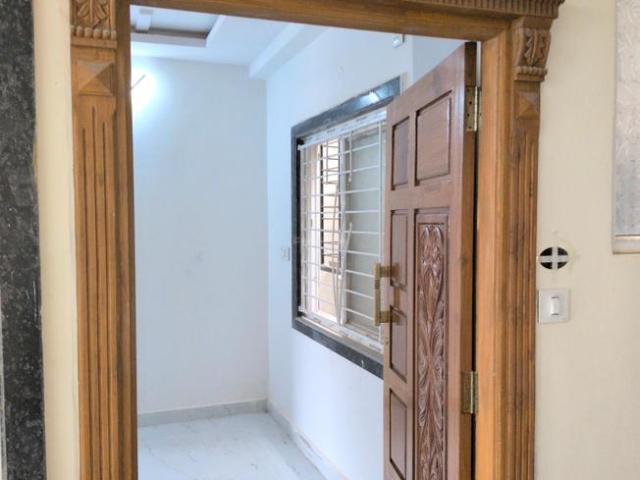 2 BHK Apartment in Miyapur for resale Hyderabad. The reference number is 20715659