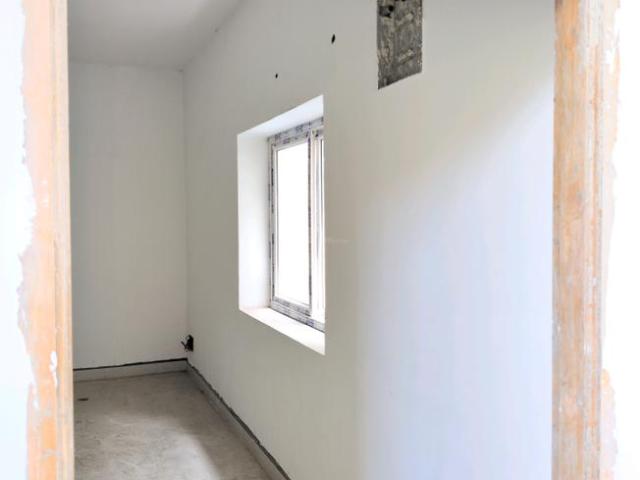 2 BHK Apartment in Miyapur for resale Hyderabad. The reference number is 20715604