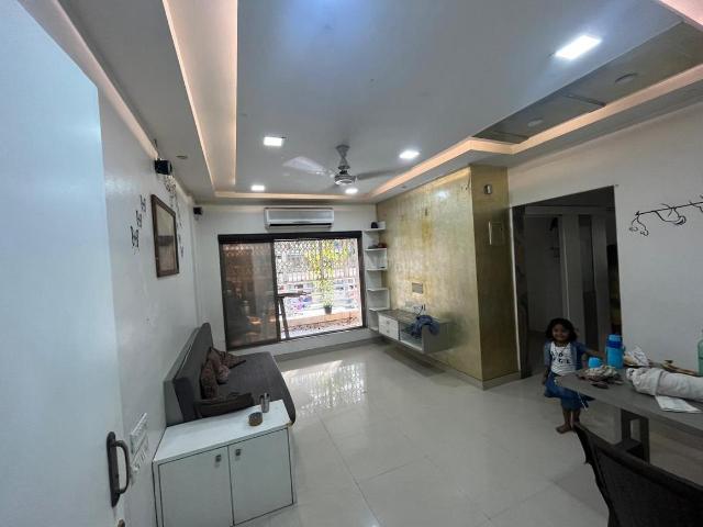 2 BHK Apartment in Mira Road East for rent Mira Bhayandar. The reference number is 15561924