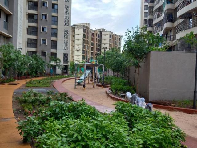 2 BHK Apartment in Mira Road East for rent Mira Bhayandar. The reference number is 19427580