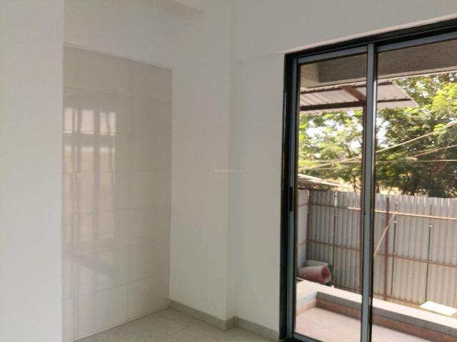 2 BHK Apartment in Mira Road East for rent Mira Bhayandar. The reference number is 19854451