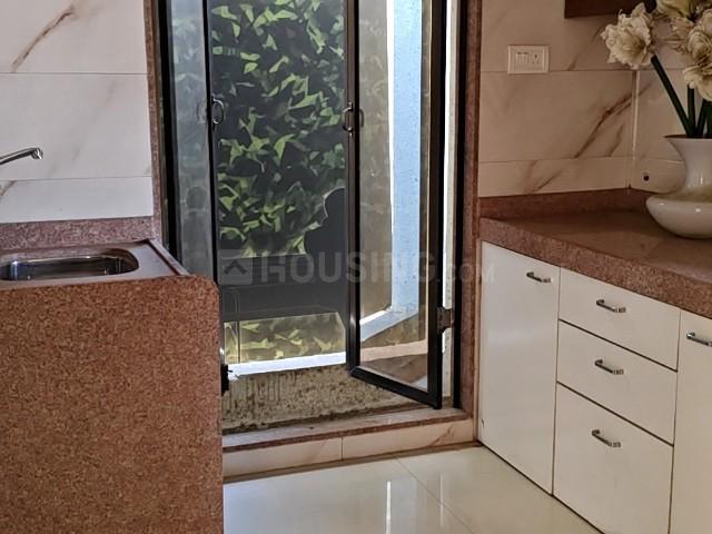 2 BHK Apartment in Mira Road East for rent Mira Bhayandar. The reference number is 19140158