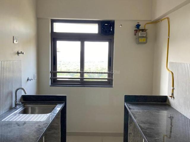 2 BHK Apartment in Mira Road East for rent Mira Bhayandar. The reference number is 20797315
