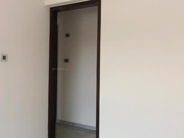 2 BHK Apartment in Mira Road East for rent Mira Bhayandar. The reference number is 20224705
