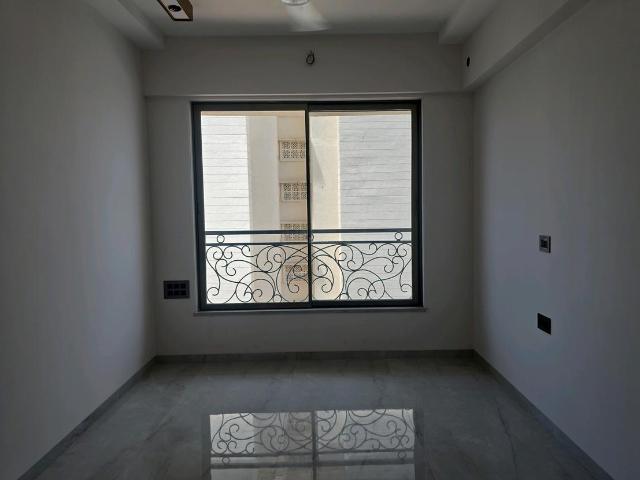 2 BHK Apartment in Mira Road East for rent Mira Bhayandar. The reference number is 20379595