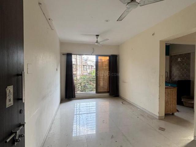2 BHK Apartment in Mira Road East for rent Mira Bhayandar. The reference number is 20396717