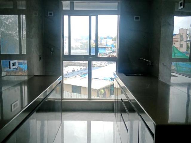 2 BHK Apartment in Mira Road East for rent Mira Bhayandar. The reference number is 5537538