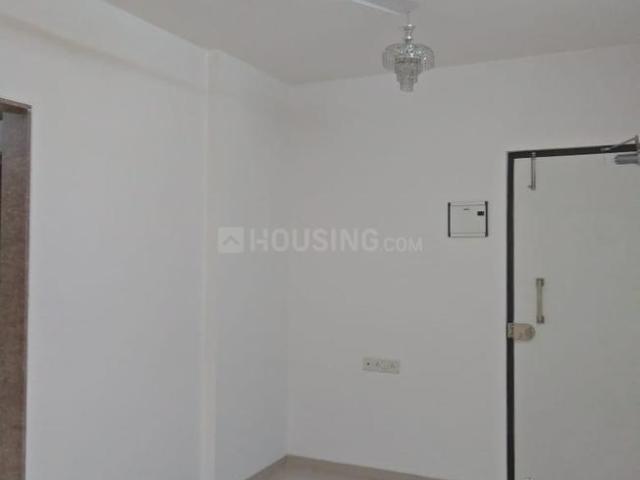 2 BHK Apartment in Mira Road East for resale Mira Bhayandar. The reference number is 11083646