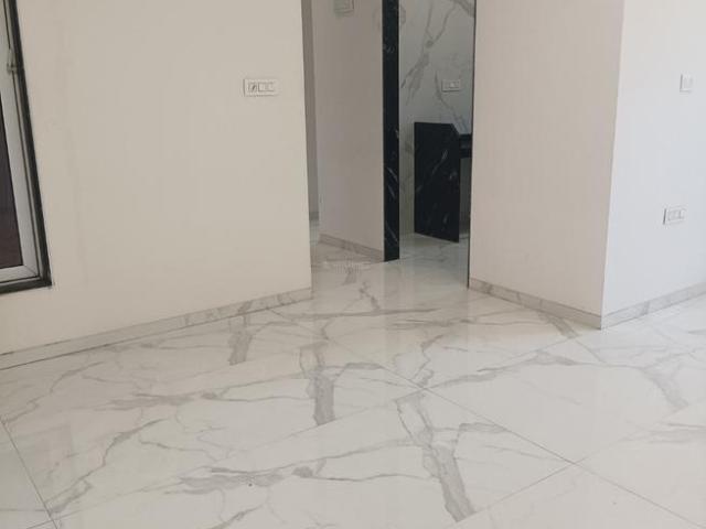 2 BHK Apartment in Mira Road East for resale Mira Bhayandar. The reference number is 11034218