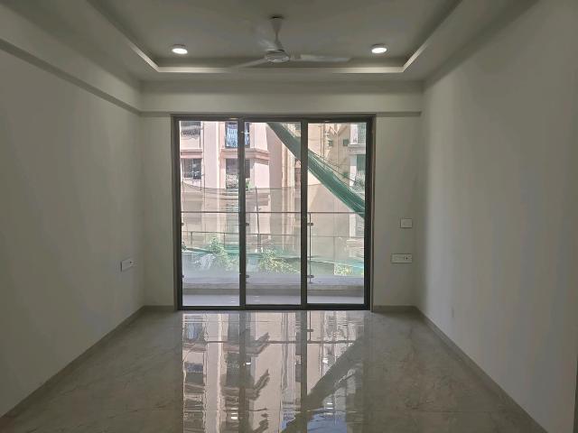 2 BHK Apartment in Mira Road East for resale Mira Bhayandar. The reference number is 15968776