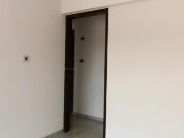 2 BHK Apartment in Mira Road East for resale Mira Bhayandar. The reference number is 16487348